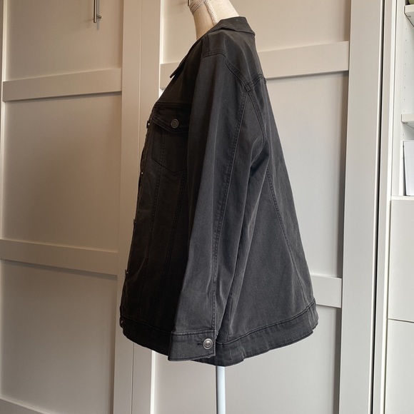 d/C Jeans - Responsible, Grey Wash Denim Jacket - Picture 4 of 9